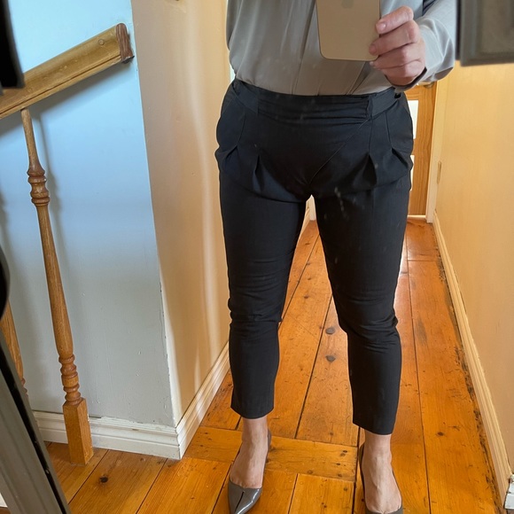 Dark grey harem folded high waist dress pants. - Picture 3 of 4